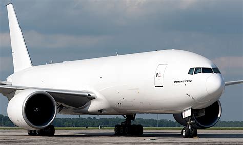 boeing 777 payload.